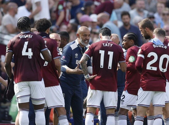 West Ham Tìm Kiếm HLV Mới: Parker Hay O'Neil? Phân Tích Cùng OK9