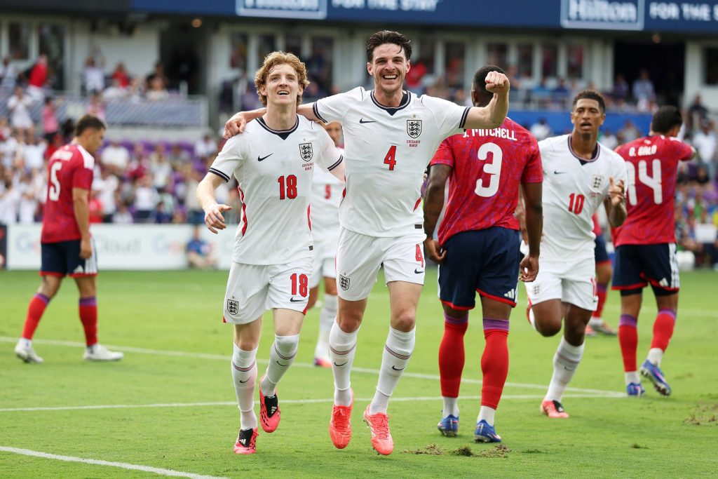OK9: Anh 3-0 Costa Rica: Vận đen bủa vây Tam Sư
